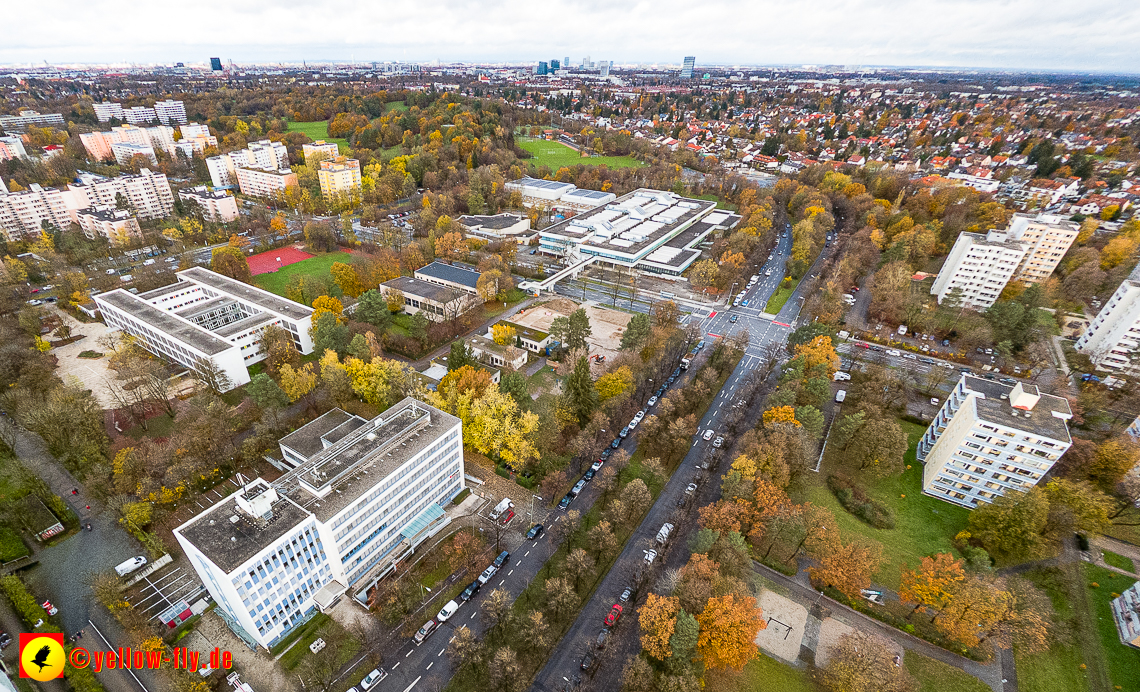 19.11.2022 - Luftbilder von der Baustelle an der Quiddestraße 'Haus für Kinder' in Neuperlach